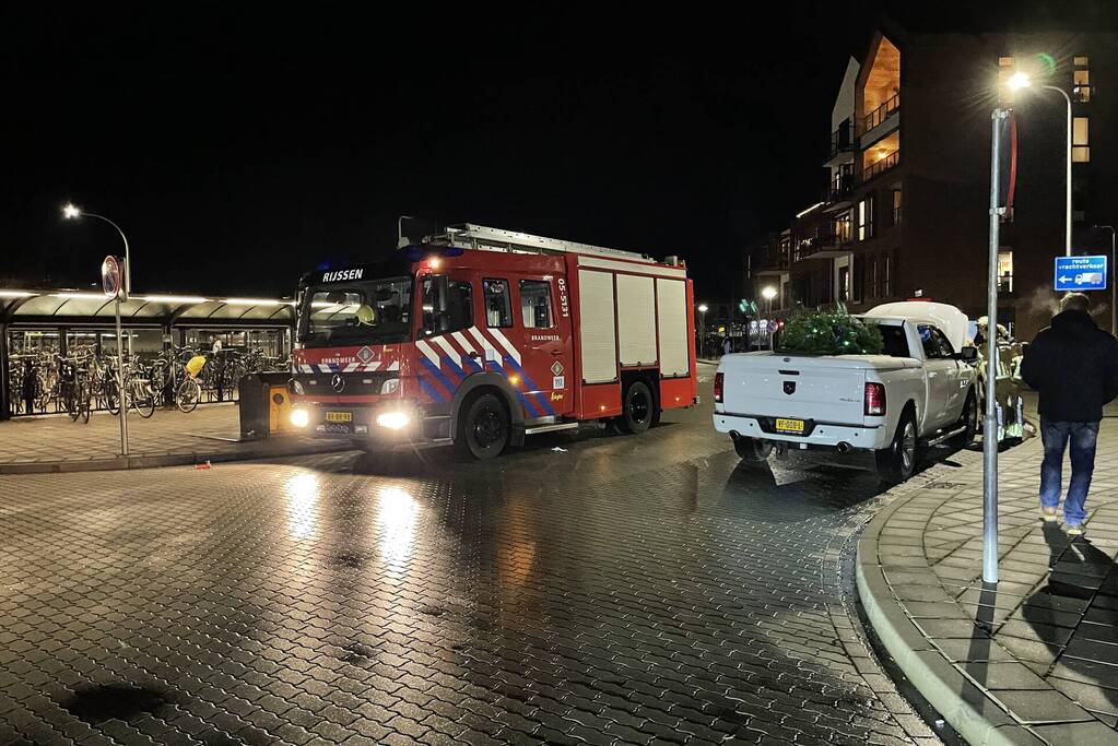 Onderzoek naar brand in motorcompartiment