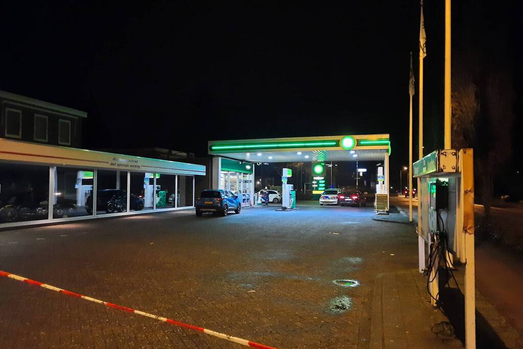 Politie doet onderzoek naar overval op tankstation