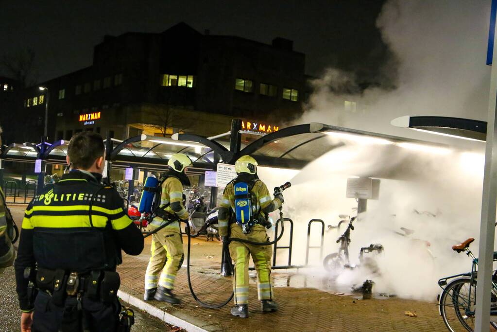 Deelscooter van Go-Sharing opnieuw uitgebrand