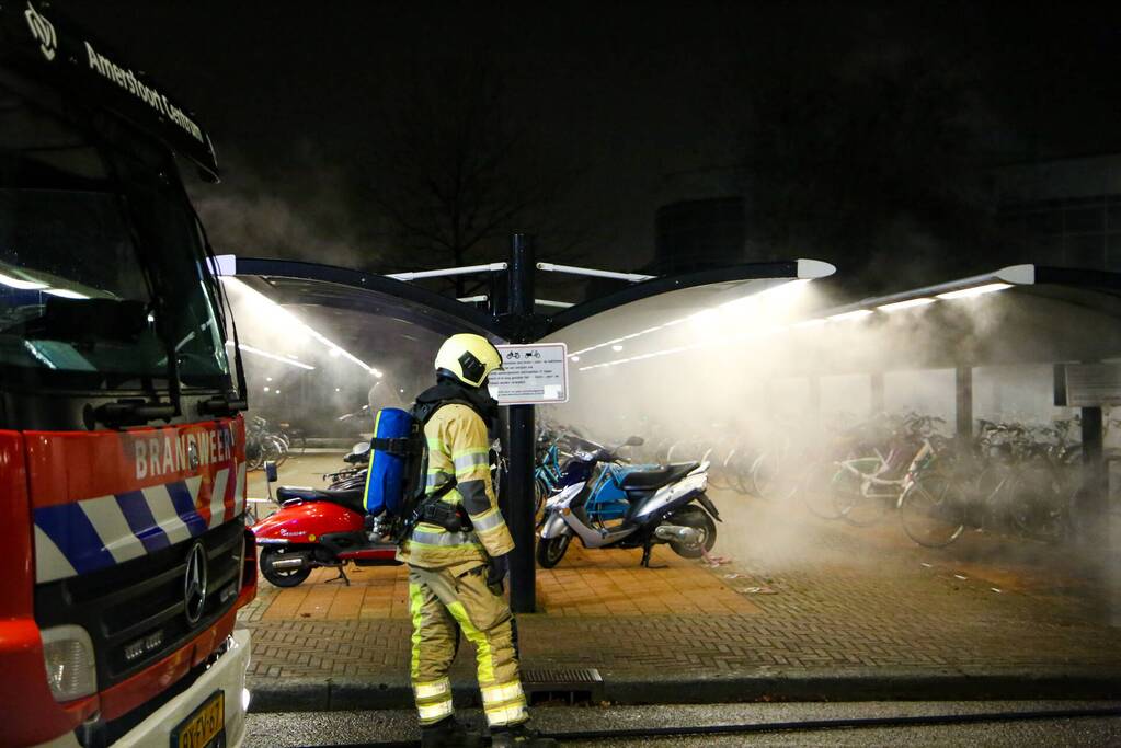 Deelscooter van Go-Sharing opnieuw uitgebrand