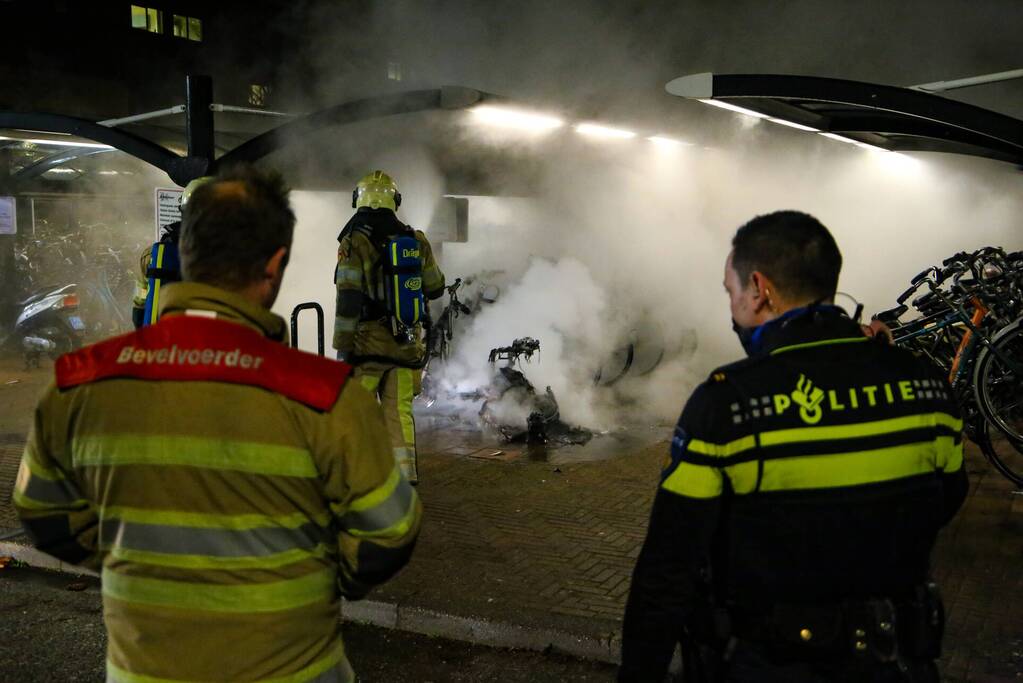 Deelscooter van Go-Sharing opnieuw uitgebrand