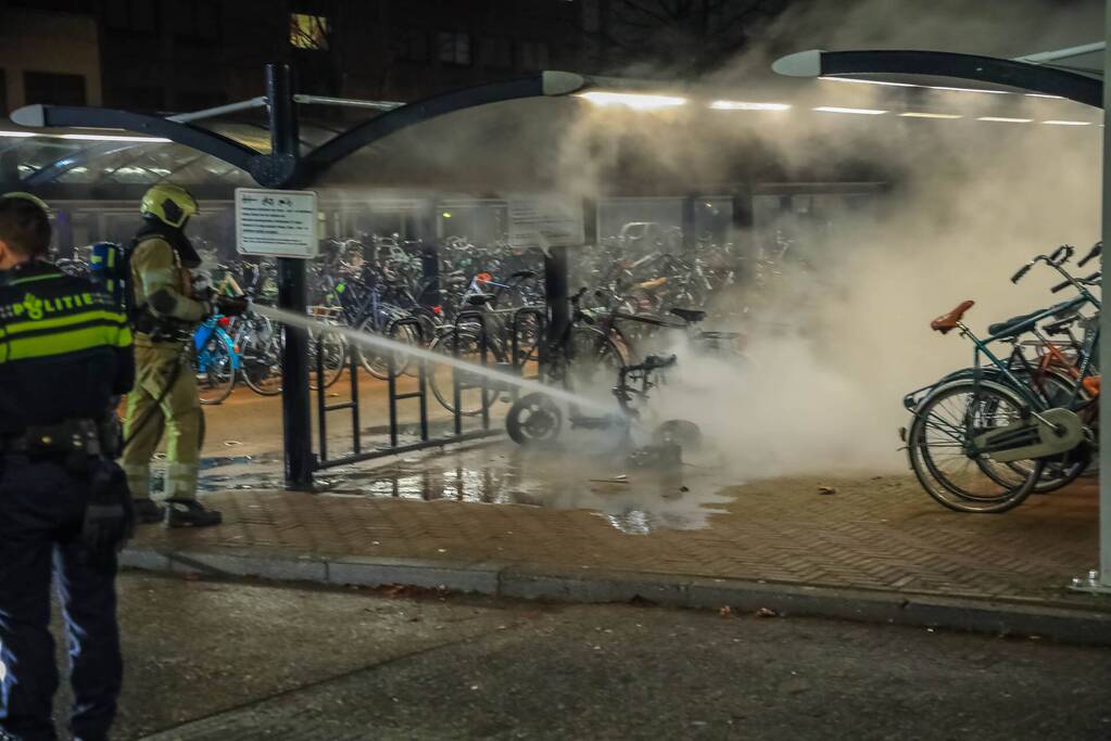 Deelscooter van Go-Sharing opnieuw uitgebrand