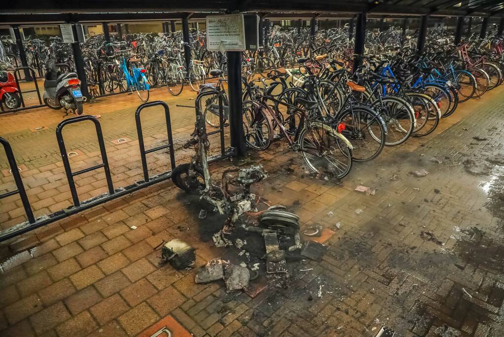 Deelscooter van Go-Sharing opnieuw uitgebrand