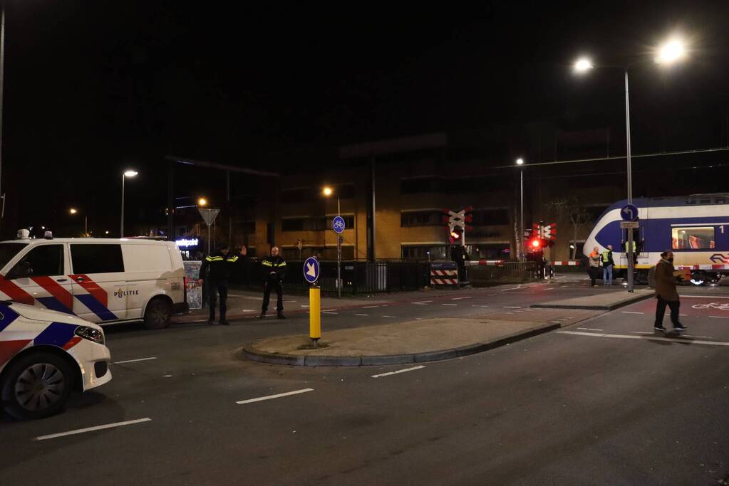 Scooter aangereden door trein