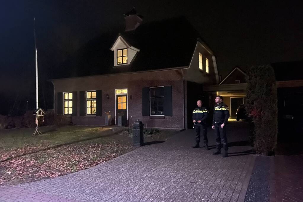 Woninginbraak terwijl bewoner op bed ligt