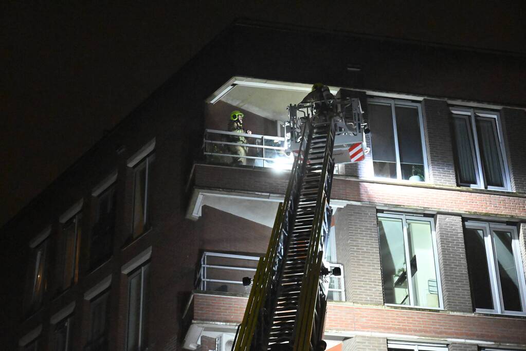 Elektrische fiets vliegt in brand tijdens opladen in woning