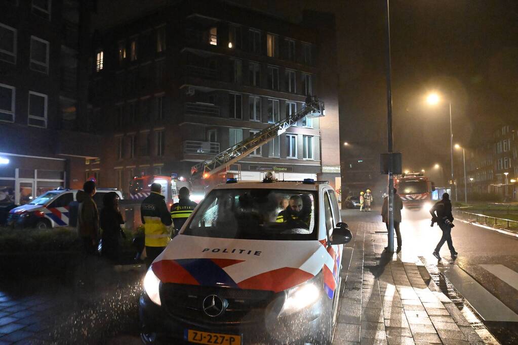 Elektrische fiets vliegt in brand tijdens opladen in woning