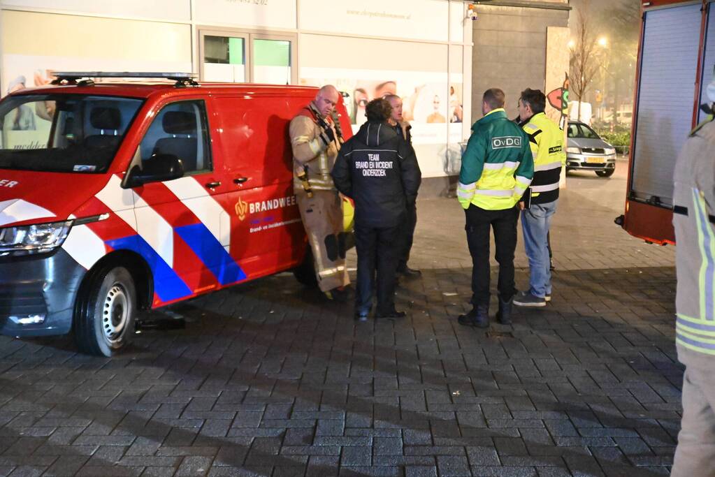 Elektrische fiets vliegt in brand tijdens opladen in woning