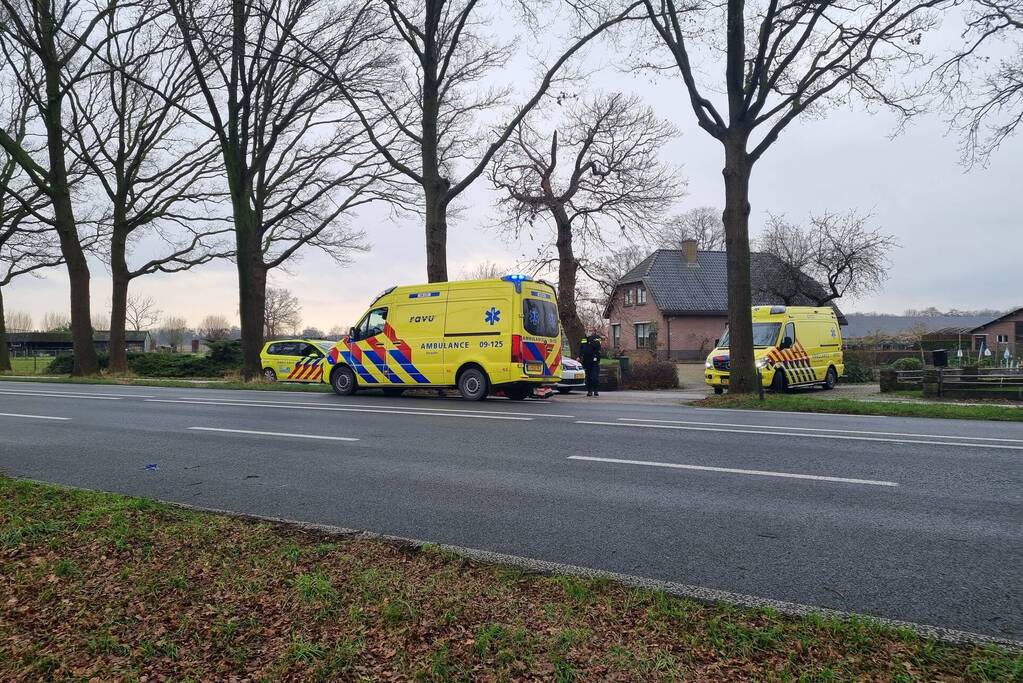Traumateam landt voor patiënt in ambulance