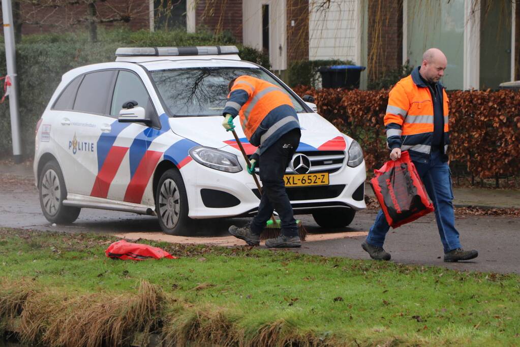 Auto klemgereden na achtervolging