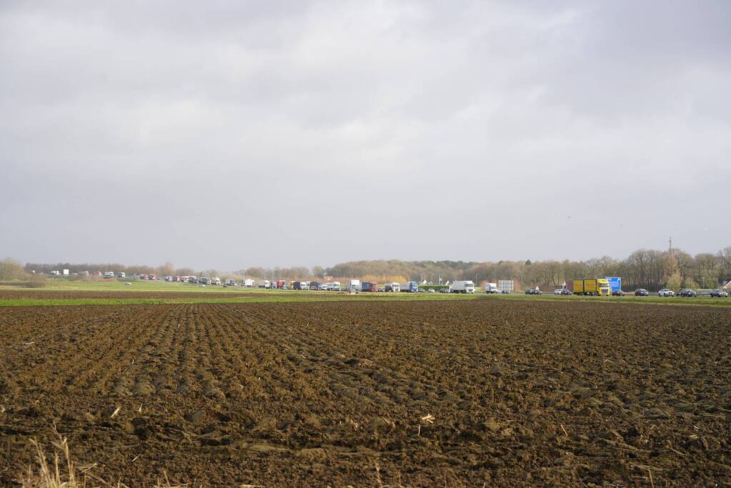 Afrit Hoogerheide afgesloten na verkeersongeval