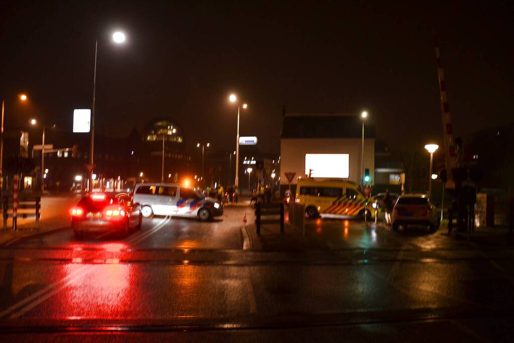Schade na botsing tussen twee voertuigen