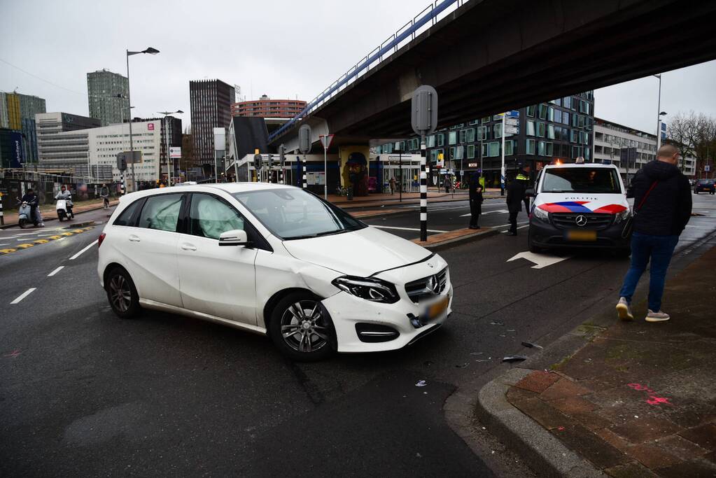 Flinke schade bij aanrijding op kruising