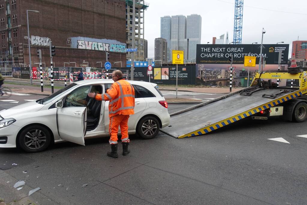 Flinke schade bij aanrijding op kruising