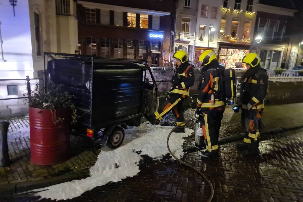 Piaggio brommobiel uitgebrand