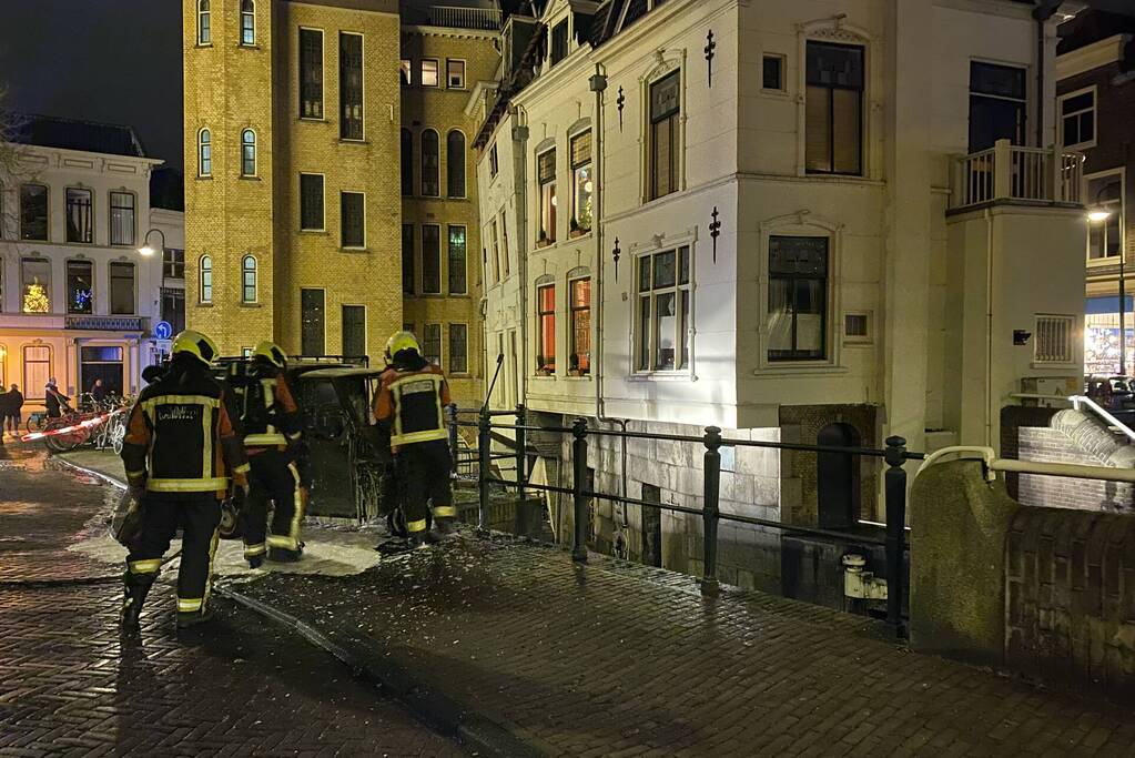 Piaggio brommobiel uitgebrand