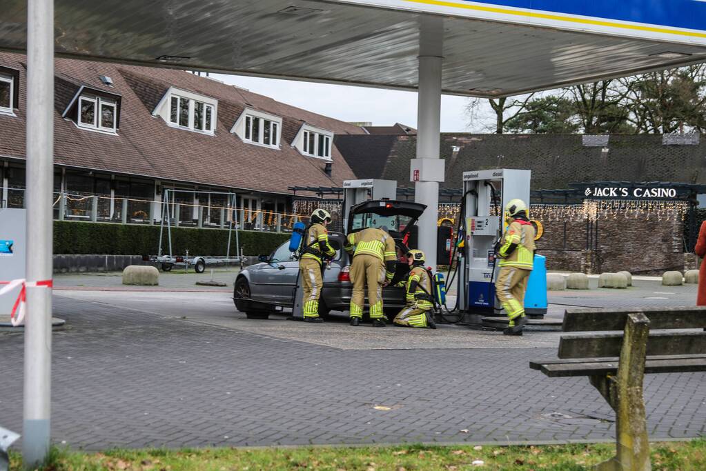 Auto lekt brandstof na tankbeurt