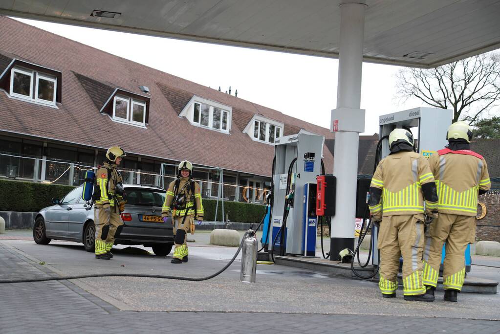 Auto lekt brandstof na tankbeurt