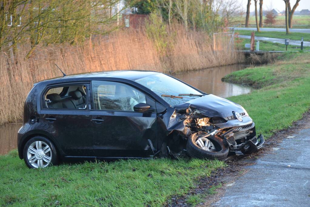 Persoon gewond bij aanrijding tussen twee voertuigen