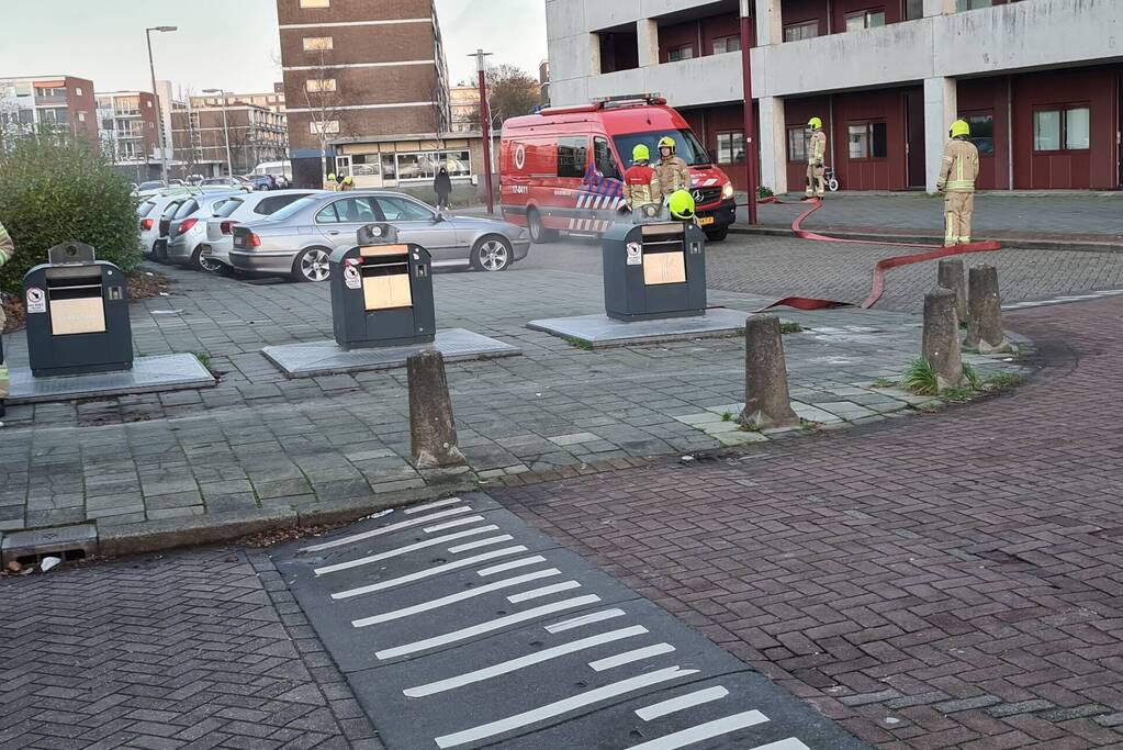 Brand ontstaan in ondergrondse container