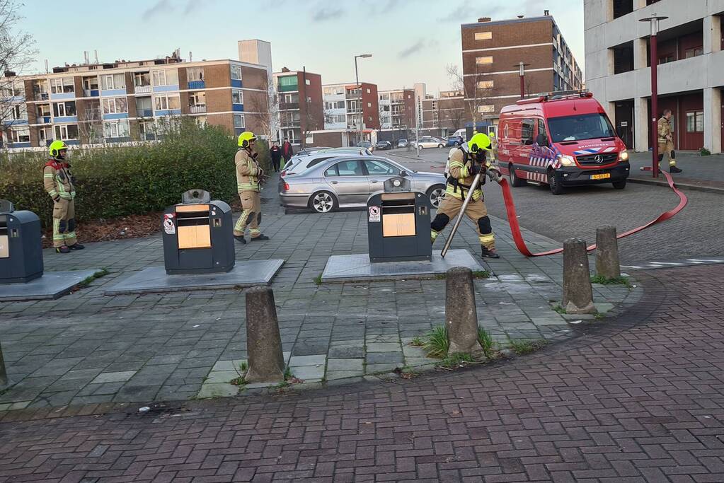 Brand ontstaan in ondergrondse container