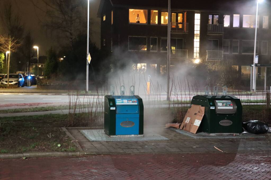 Rookontwikkeling bij brand in papiercontainer