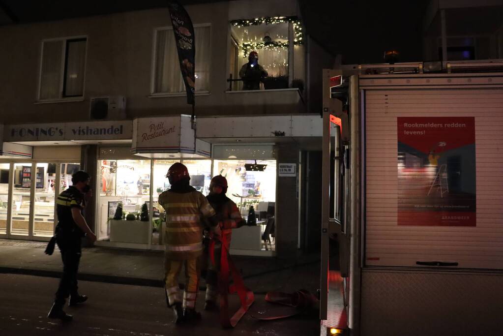 Korte felle wasmachinebrand in bovenwoning