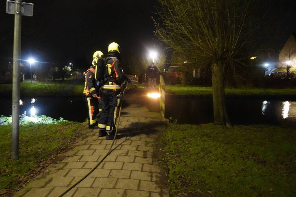 Brandstichting op houten brug