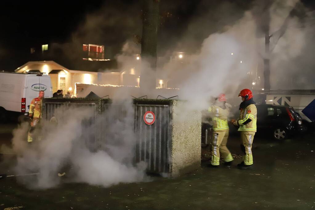 Containers verwoest door brand