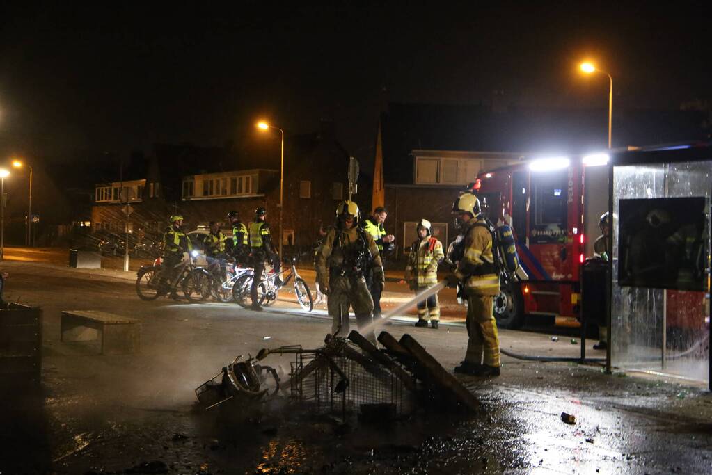 Veel politie ingezet bij buitenbrand
