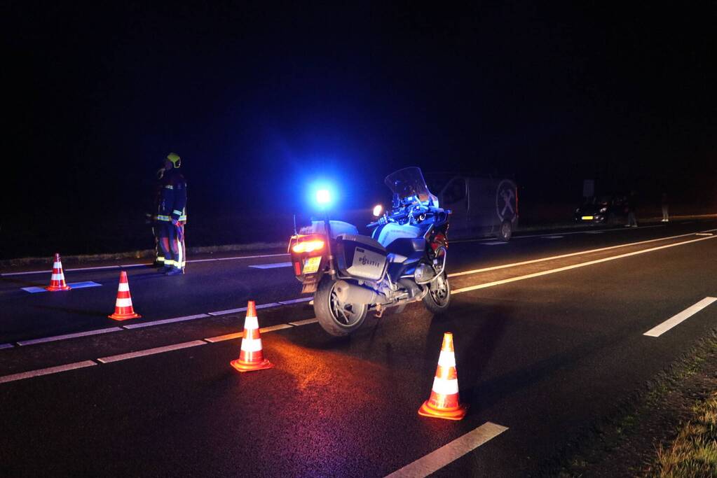 Zoekactie naar persoon na ongeval tussen twee voertuigen