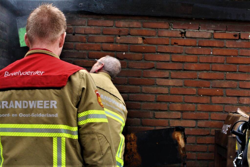 Brand ontstaan in schuur