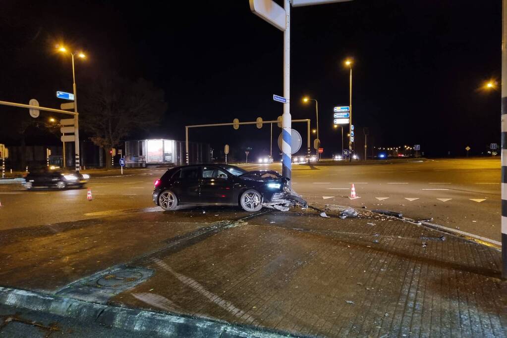 Ongeval tussen twee voertuigen op kruising