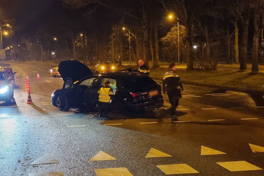 Ongeval tussen twee voertuigen op kruising