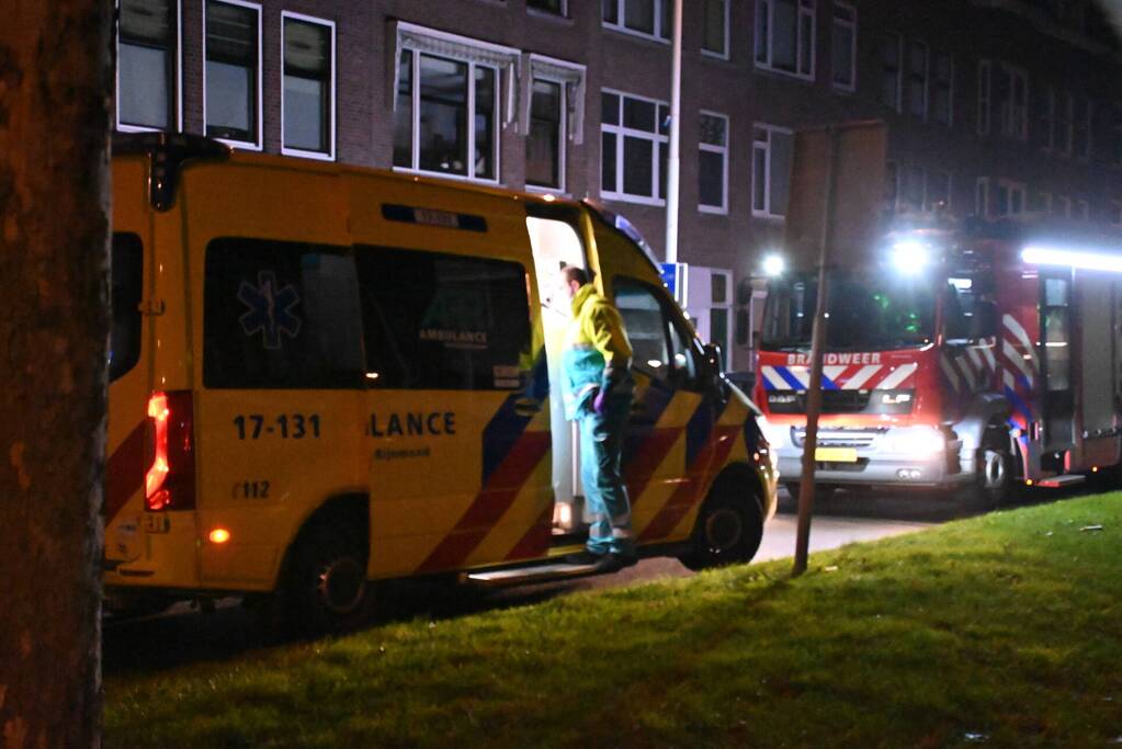 Bewoner naar het ziekenhuis na brand