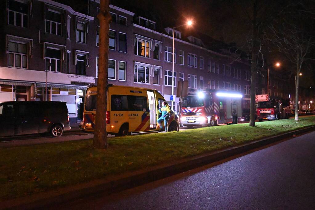 Bewoner naar het ziekenhuis na brand