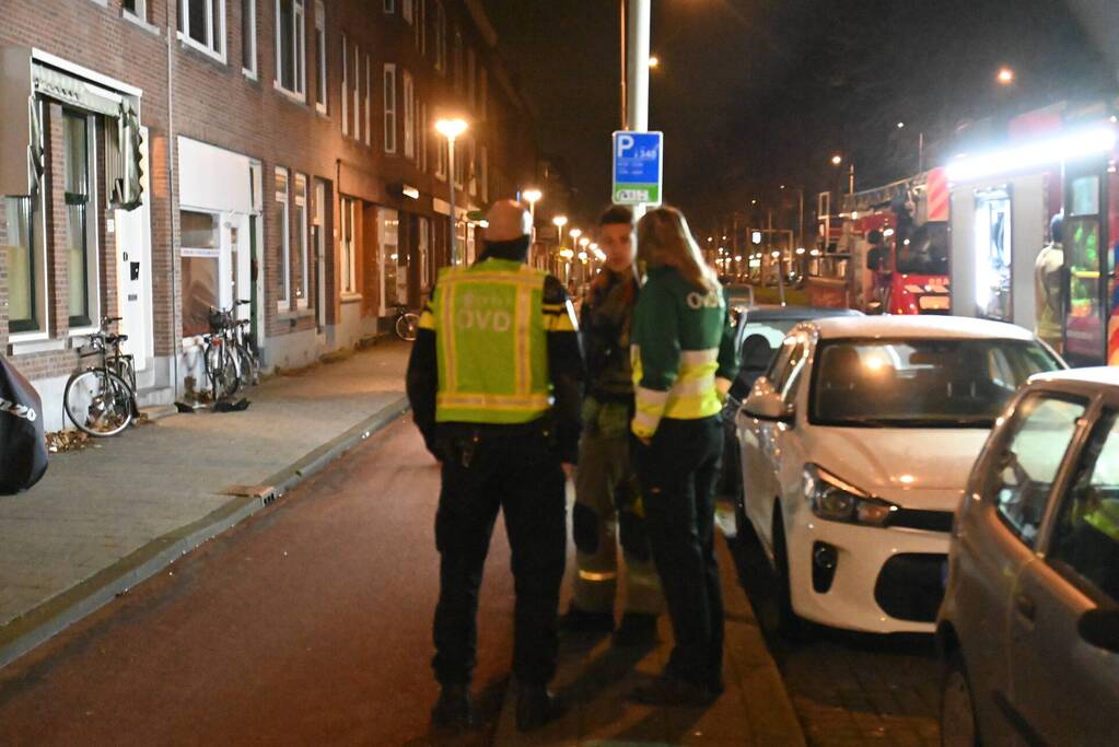 Bewoner naar het ziekenhuis na brand