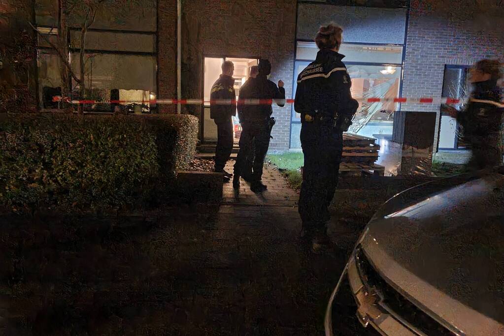 Woning zwaar beschadigd door vuurwerkbom in De Schooten