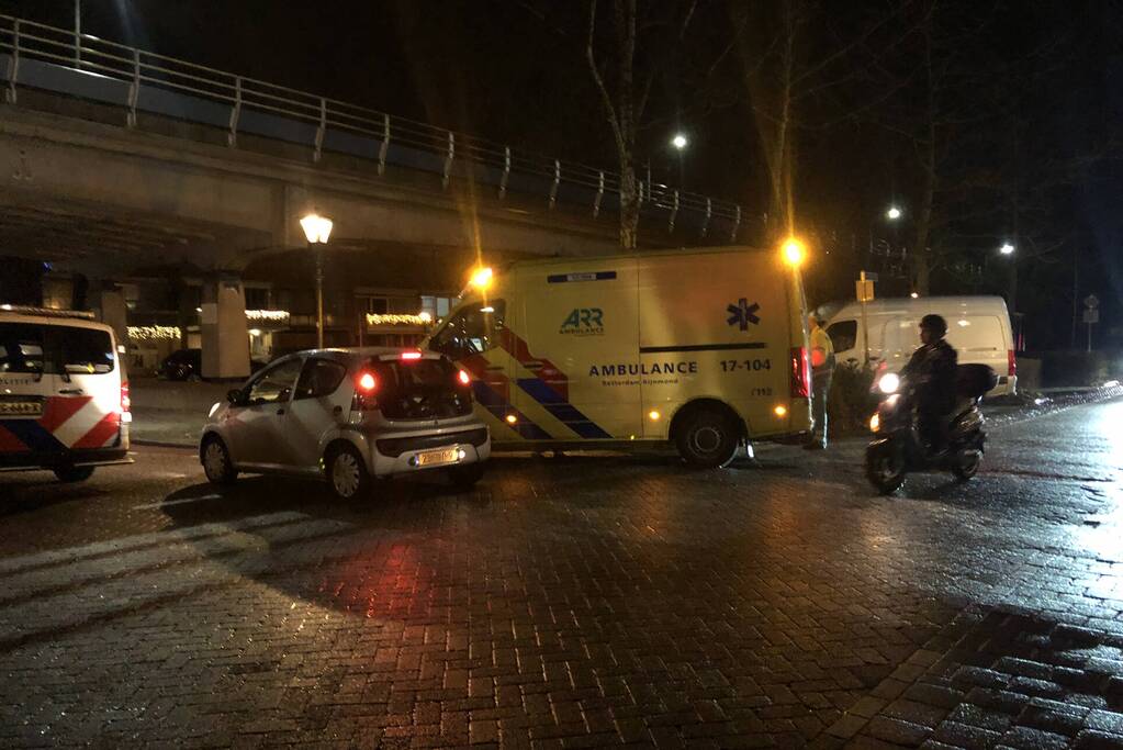 Scooterrijder gaat onderuit en raakt gewond
