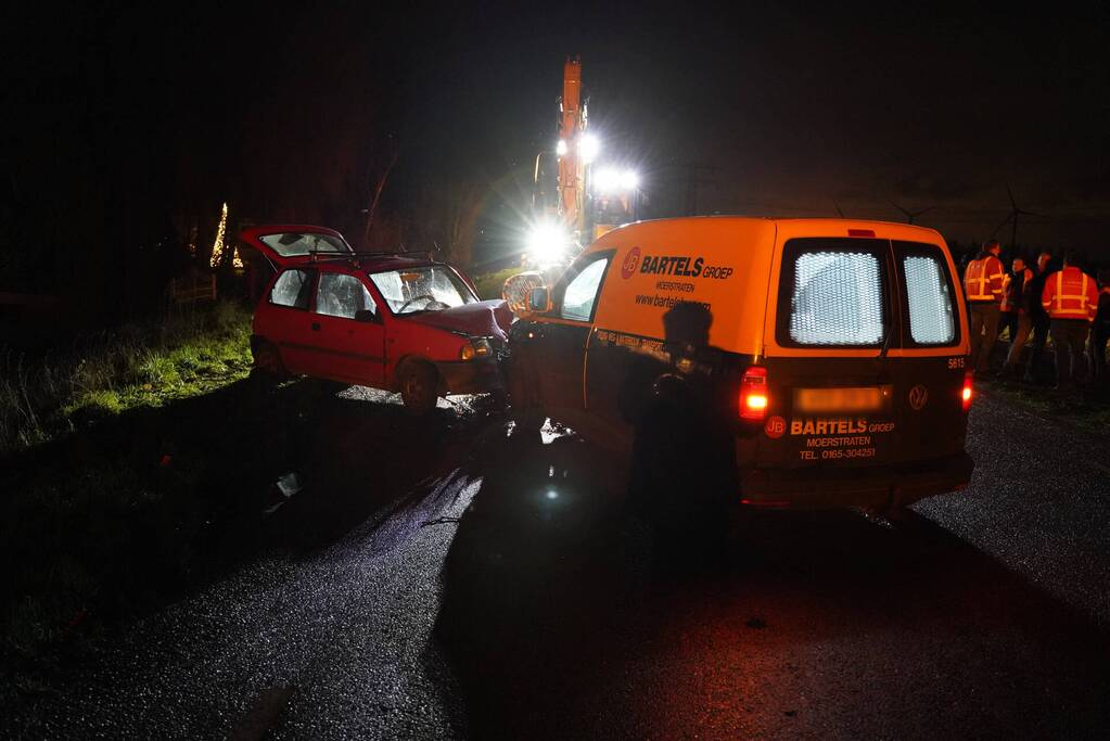 Flinke schade aan voertuigen door frontale botsing