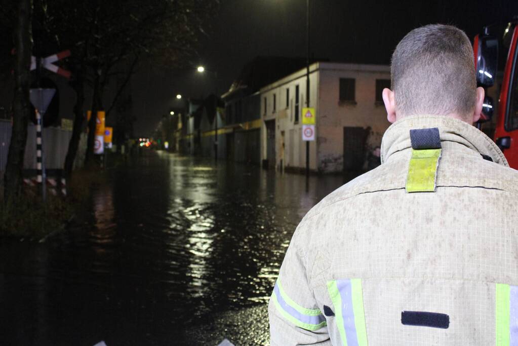 Straten onder water door springtij