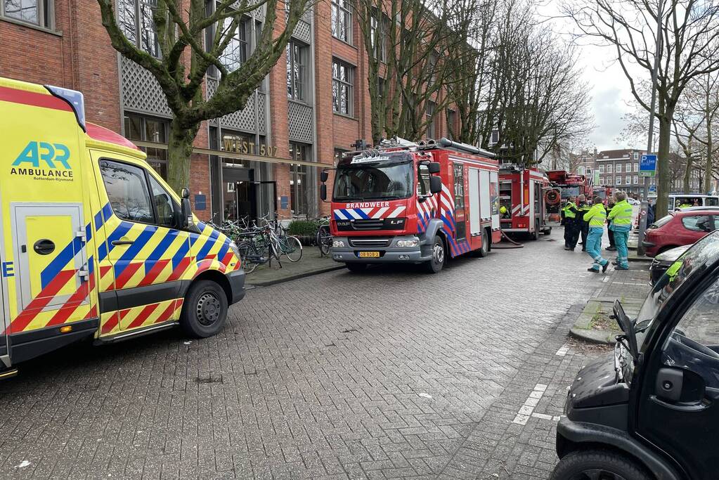 Appartementencomplex vol rook door hevige brand