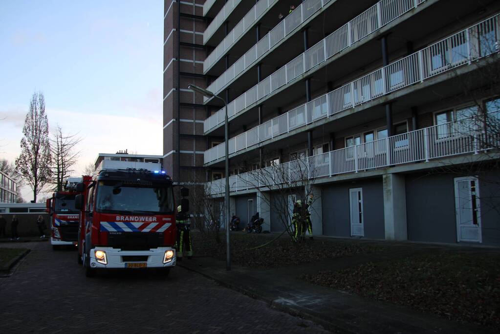 Brand op vierde etage van flat