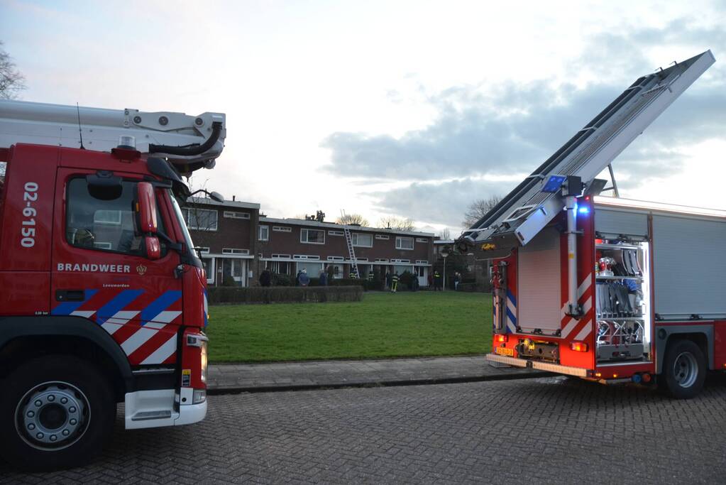 Woning vol rook door schoorsteenbrand