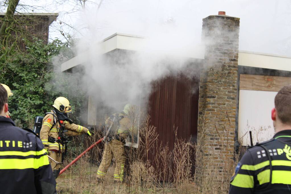 Brand ontstaan in leegstaand pand
