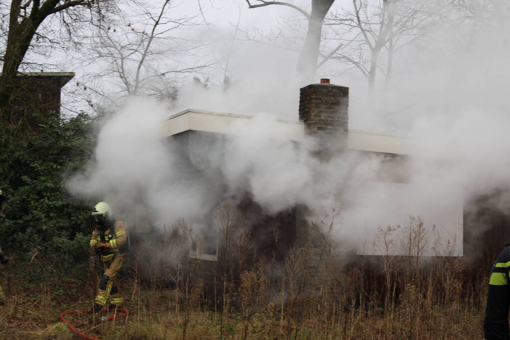 Brand ontstaan in leegstaand pand
