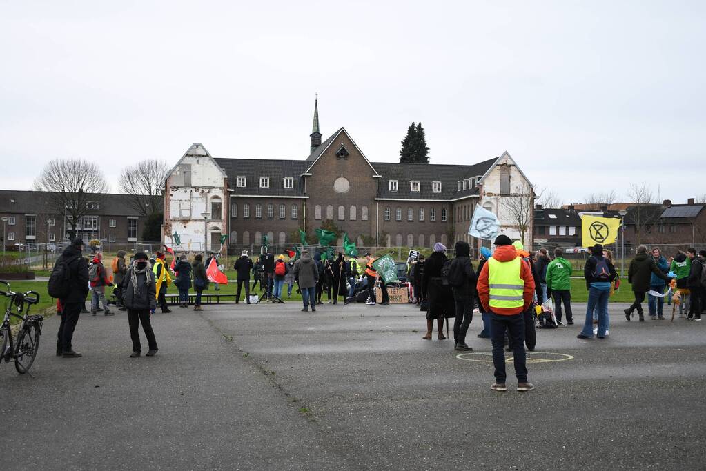 Demonstratie voor behoud van het Sterrebos