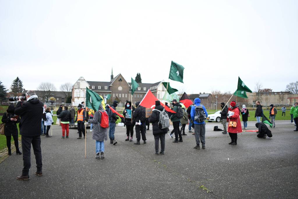 Demonstratie voor behoud van het Sterrebos