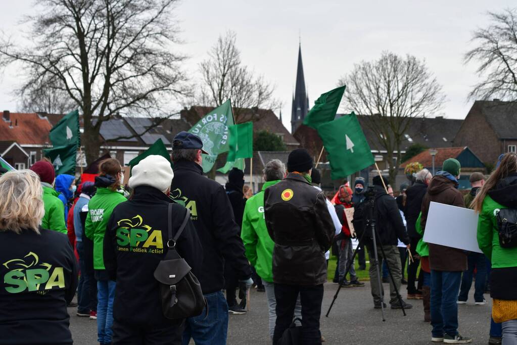 Demonstratie voor behoud van het Sterrebos