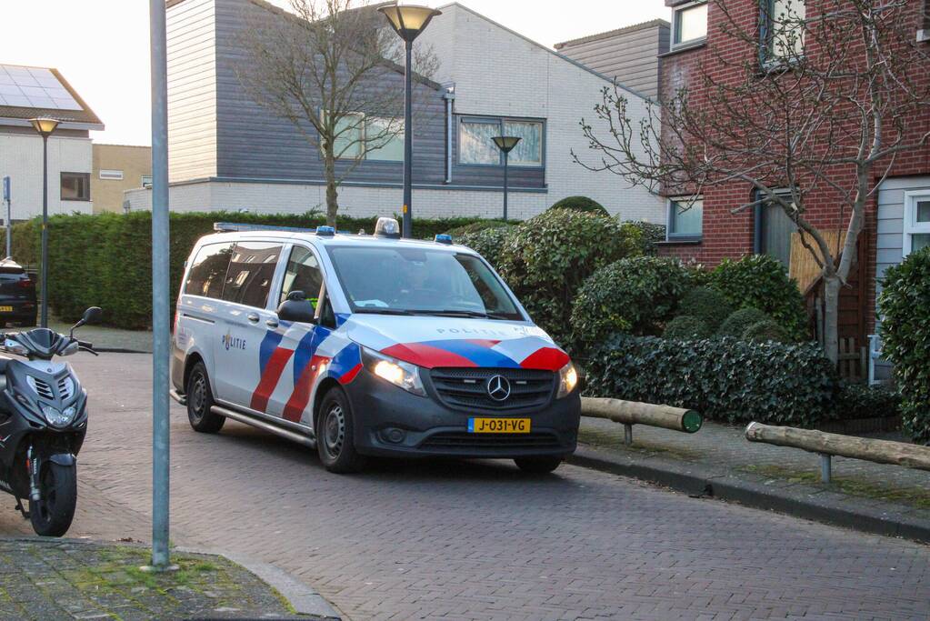 Politie onderzoekt inbraak in woning